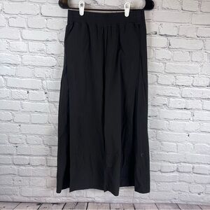 Zyia Yoga Capri Pants Women Medium (26x22.5) Black High Waisted Flare Athleisure